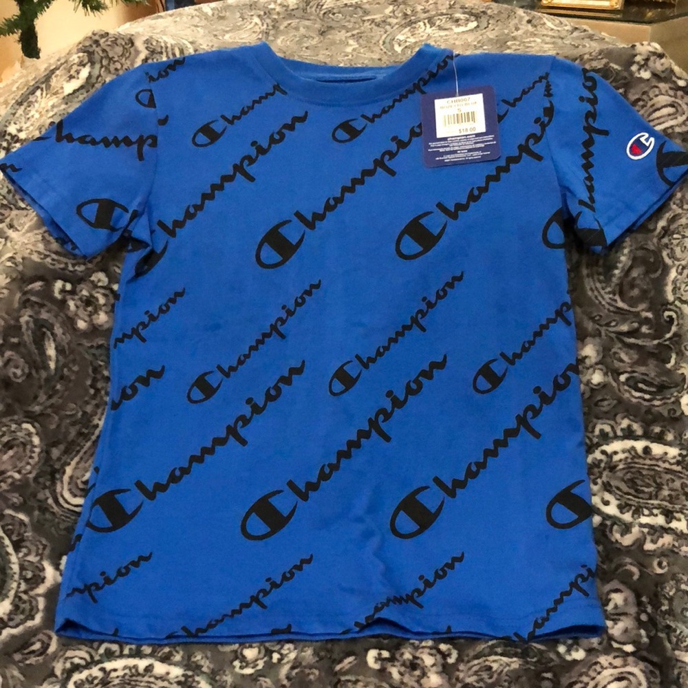 Boys Champion T-Shirt - NWT - Size S